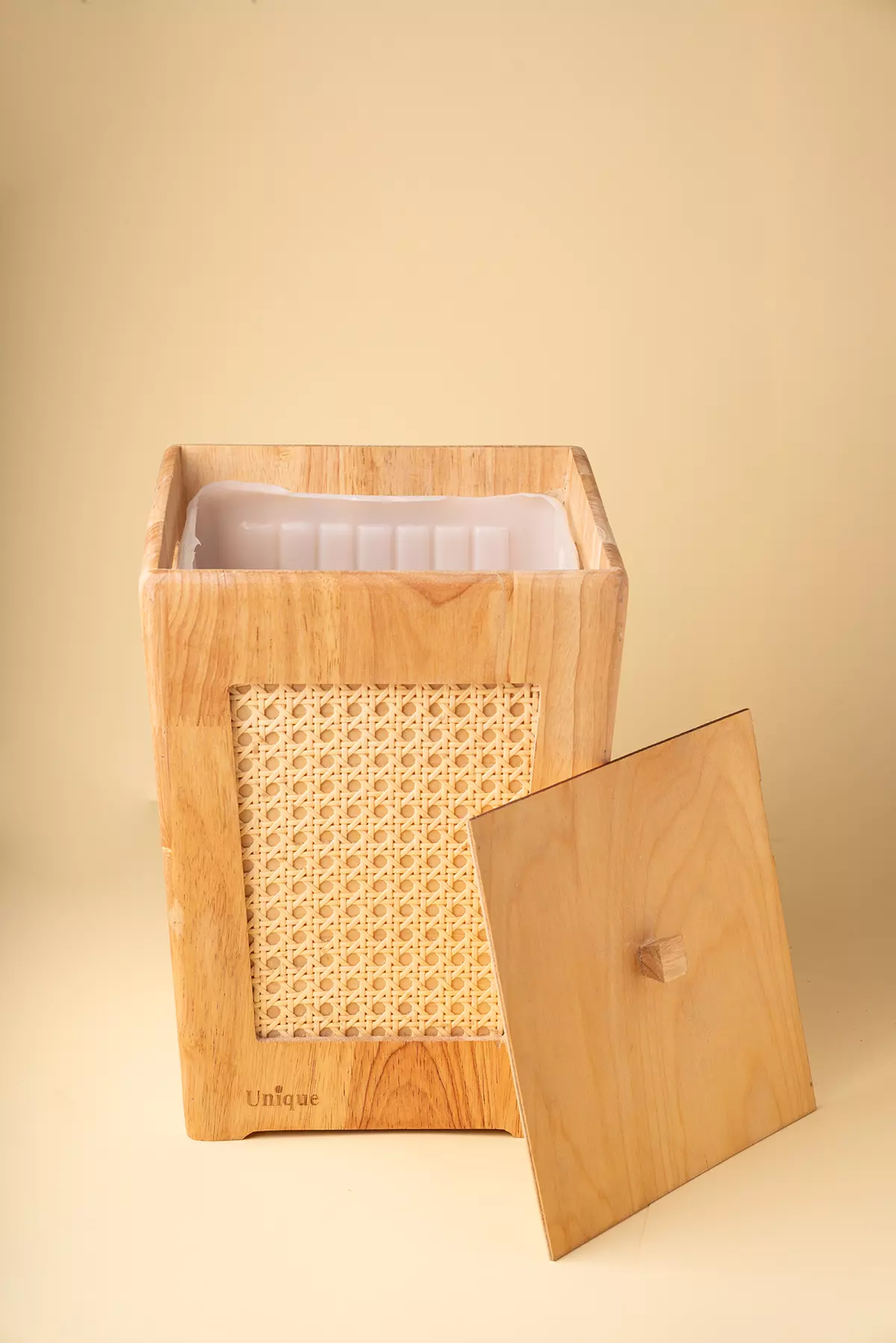 ست جا دستمالی و سطل زباله چوبی یونیک